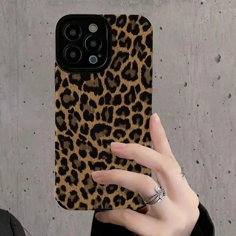 Fashion Brown Leopard Silicone Leather Case For iPhone 14 15 Pro Max 11 12 13 Mini SE 7 8 Plus X XR XS MAX Soft Shockproof Cover
Fashion Brown Leopard Silicone Leather Case For iPhone 14 15 Pro Max 11 12 13 Mini SE 7 8 Plus X XR XS MAX Soft Shockproof Cover