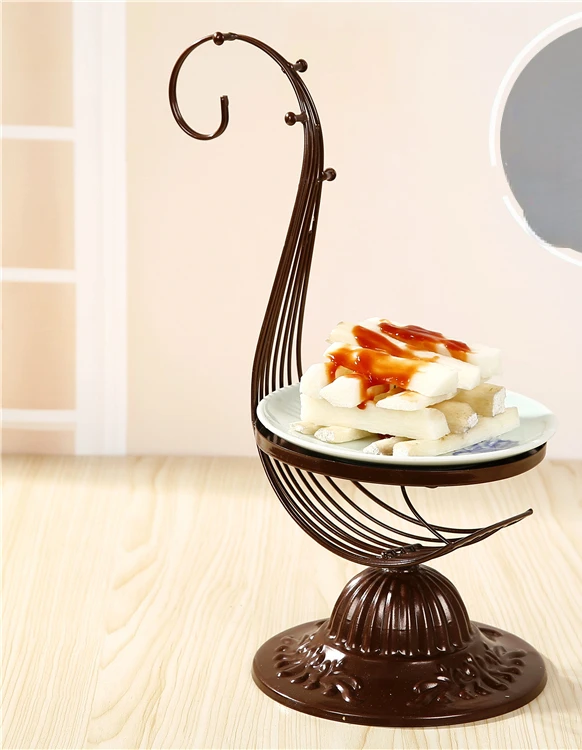 Creative Iron Special Tableware Art Iron Rack Special-Shaped Display Dish Decoration High-End Club Hotel
Creative Iron Special Tableware Art Iron Rack Special-Shaped Display Dish Decoration High-End Club Hotel