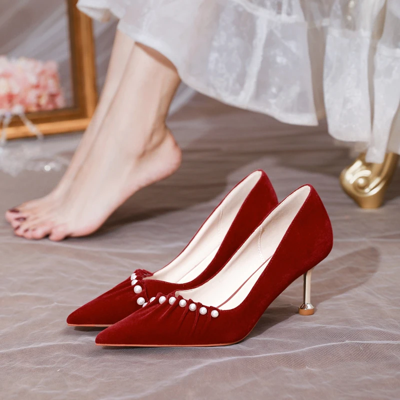 Chinese Style Silk Shoes Women Weeding Dress Shoes Win Red Stiletto High Heels Elegant Suede Toasted Shoes Pearl Single Shoes
Chinese Style Silk Shoes Women Weeding Dress Shoes Win Red Stiletto High Heels Elegant Suede Toasted Shoes Pearl Single Shoes