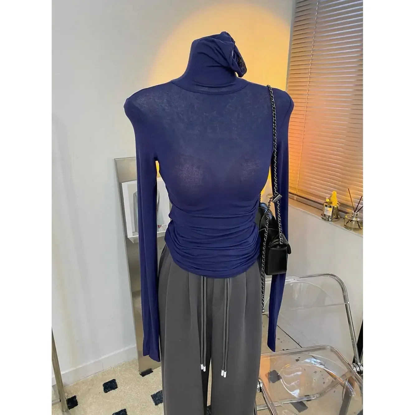 Wholesale High Strecth Thin Top Basic Slim Microtransparent T Shirts Turtleneck Long Sleeve Solid Women Pile Collar T Shirt
Wholesale High Strecth Thin Top Basic Slim Microtransparent T Shirts Turtleneck Long Sleeve Solid Women Pile Collar T Shirt