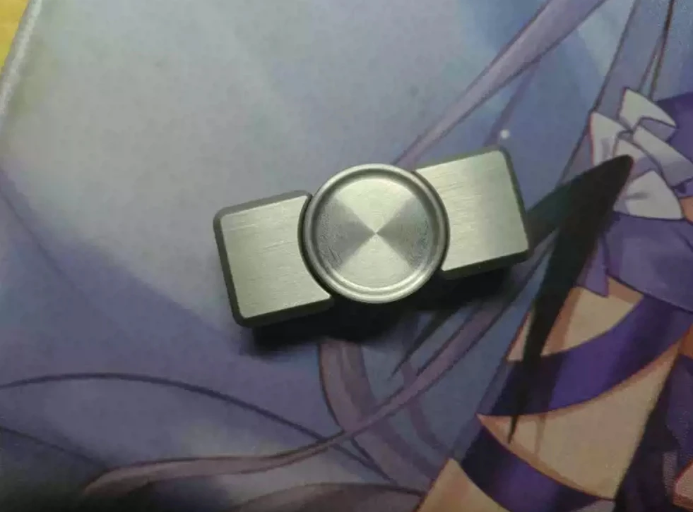 Used EDC KAP impact Tungsten Fingertip gyroscope Decompression toys
Used EDC KAP impact Tungsten Fingertip gyroscope Decompression toys