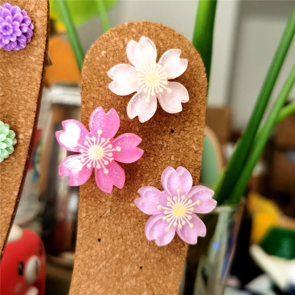 30Pcs/lot Decorative Cherry Blossoms Push Pins Flower Shape Thumbtack Cork Board Pins Drawing Photo Wall Studs Kawaii Pushpins 
30Pcs/lot Decorative Cherry Blossoms Push Pins Flower Shape Thumbtack Cork Board Pins Drawing Photo Wall Studs Kawaii Pushpins