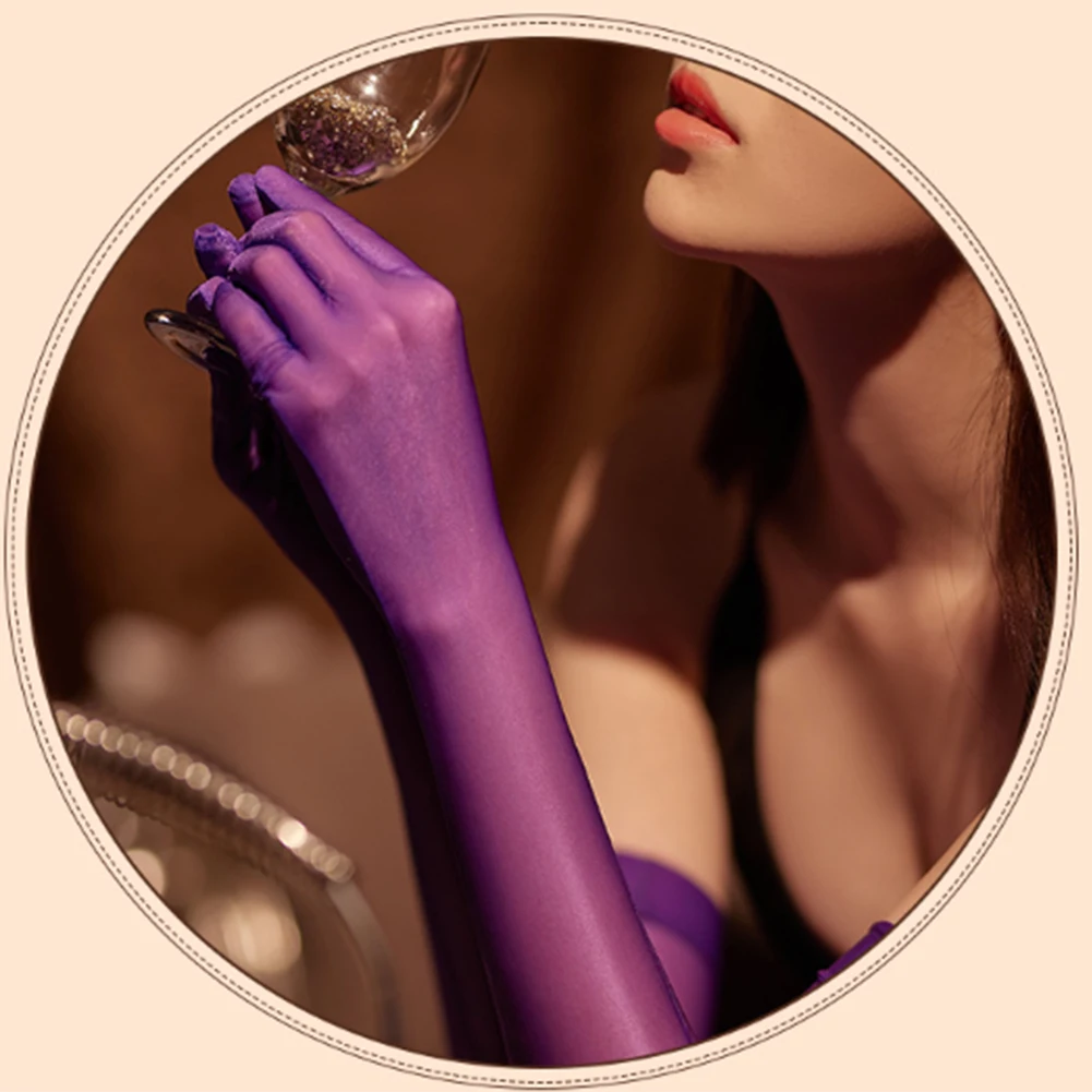 1 Pair Fashion Sexy Sheer Men And Women Gloves Oil Shiny Glossy Tight Mittens Ultra Thin Unisex Clubwear Cosplay Costume
1 Pair Fashion Sexy Sheer Men And Women Gloves Oil Shiny Glossy Tight Mittens Ultra Thin Unisex Clubwear Cosplay Costume