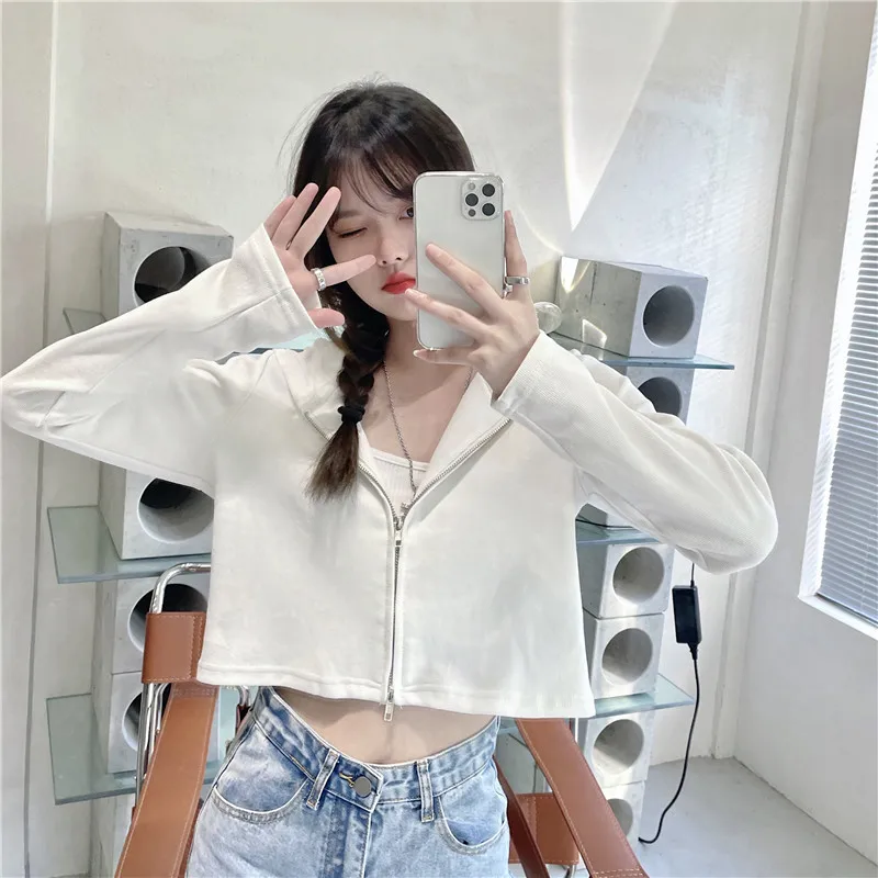 Spring and Autumn Hooded Zip-up Long Sleeve Loose Women Sweatshirts Korean Fashion Loose Solid Color INS Student Top
Spring and Autumn Hooded Zip-up Long Sleeve Loose Women Sweatshirts Korean Fashion Loose Solid Color INS Student Top