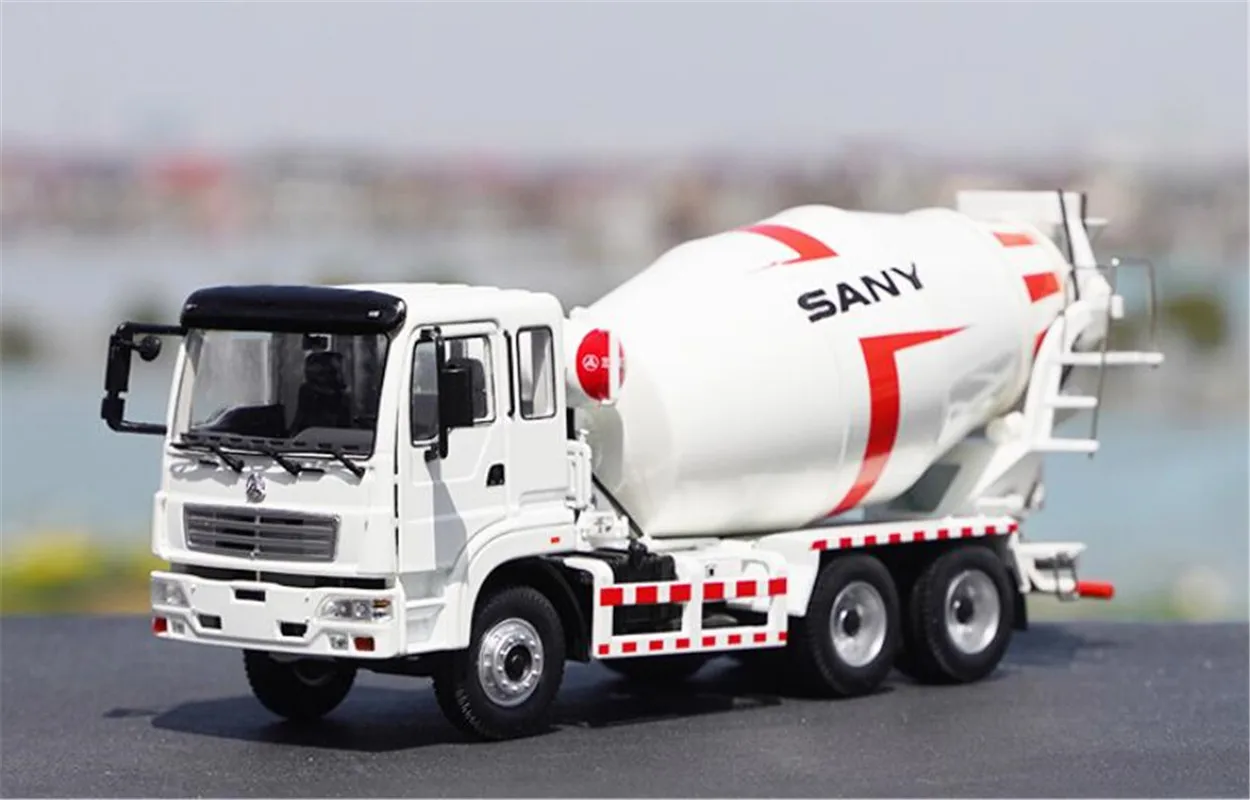 SANY 1/35 Concrete Mixer Cement tanker Truck 8*4 Diecast Model Car Truck Kids Gifts Collection Display Ornaments
SANY 1/35 Concrete Mixer Cement tanker Truck 8*4 Diecast Model Car Truck Kids Gifts Collection Display Ornaments