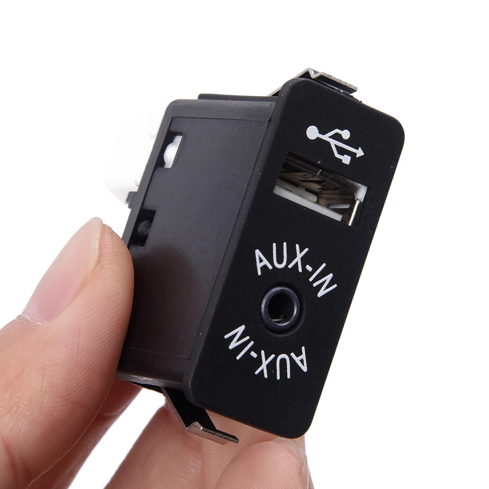 1x Brand New USB AUX Input Socket Switch Automotive Parts & Accessories For BMW E81 E87 E90 F10 F12 E70 E82 F10 #84109237653
1x Brand New USB AUX Input Socket Switch Automotive Parts & Accessories For BMW E81 E87 E90 F10 F12 E70 E82 F10 #84109237653