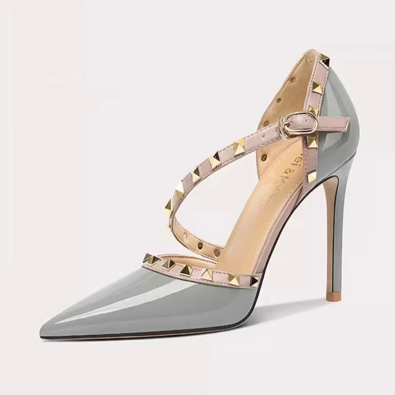 Туфли женские с острым носком, заостренный носок, заклепки, ремешок на одной линии, тонкий высокий каблук, вечернее платье, большие и маленькие, на весну/лето
Туфли женские с острым носком, заостренный носок, заклепки, ремешок на одной линии, тонкий высокий каблук, вечернее платье, большие и маленькие, на весну/лето