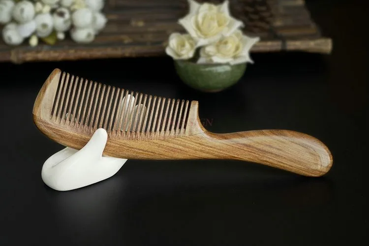 Boutique Large Handle Green Sandalwood Comb Smooth Hair Handle Sandalwood Comb Beauty Comb
Boutique Large Handle Green Sandalwood Comb Smooth Hair Handle Sandalwood Comb Beauty Comb