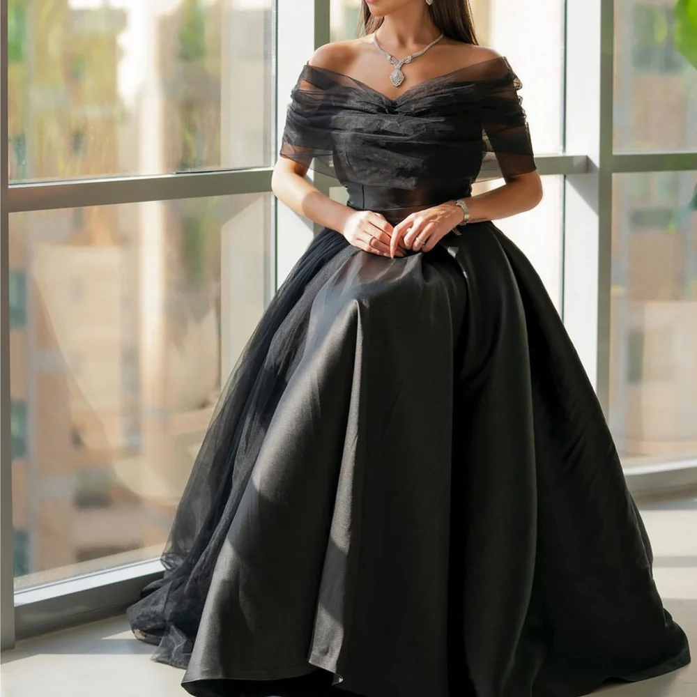 Katerina Saudi Arabia Women Black Satin Evening Dress Tulle Ruched Off Shoulder Prom Dresses Zipper Back Formal Party Gowns
Katerina Saudi Arabia Women Black Satin Evening Dress Tulle Ruched Off Shoulder Prom Dresses Zipper Back Formal Party Gowns