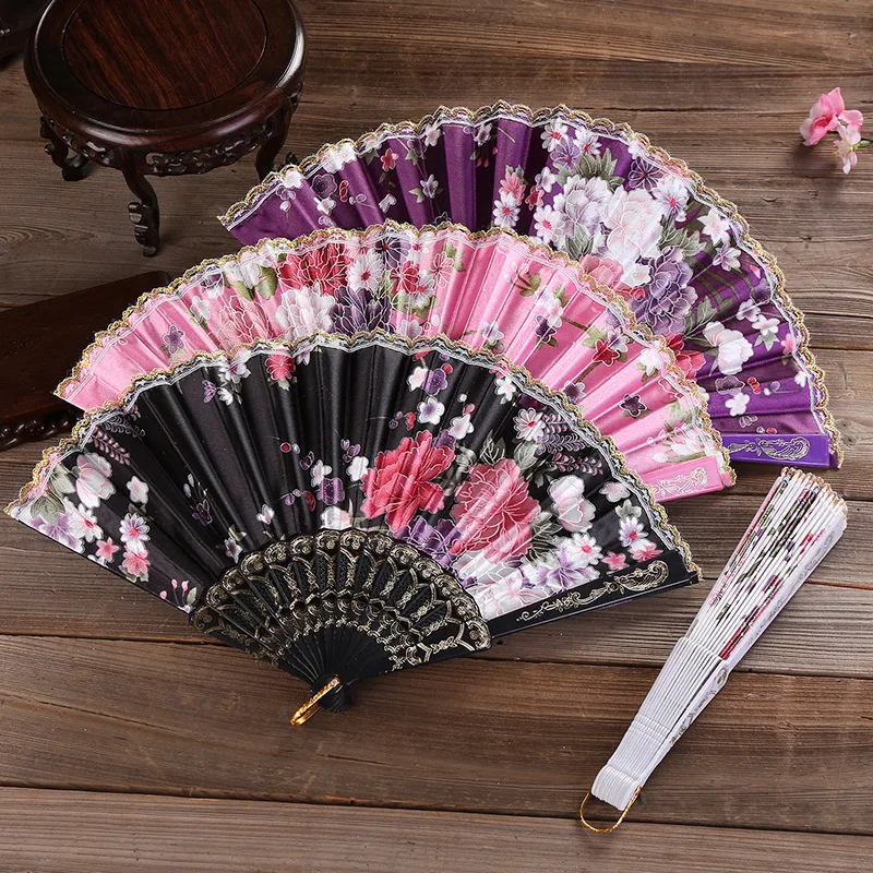 Hand Held Folding Dance Fan Wedding Party Lace Silk Folding Hand Held Flower Fan Chinese Style Summer Wedding Fan Party Supplies
Hand Held Folding Dance Fan Wedding Party Lace Silk Folding Hand Held Flower Fan Chinese Style Summer Wedding Fan Party Supplies