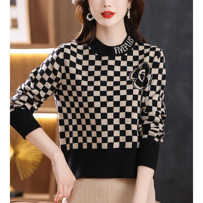 Winter Women Plaid Jacquard Short Sweater Half High Neck Fashion Vintage Pullover Sweater Elegant Casual Female Knit Sweater
Winter Women Plaid Jacquard Short Sweater Half High Neck Fashion Vintage Pullover Sweater Elegant Casual Female Knit Sweater