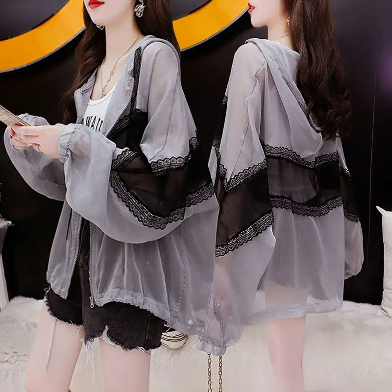 Sun-proof Jackets Women Spliced Sheer 2024 Elegant Open-stitch Thin Streetwear Clothing Casual Aesthetic Outwear Basics L123
Sun-proof Jackets Women Spliced Sheer 2024 Elegant Open-stitch Thin Streetwear Clothing Casual Aesthetic Outwear Basics L123