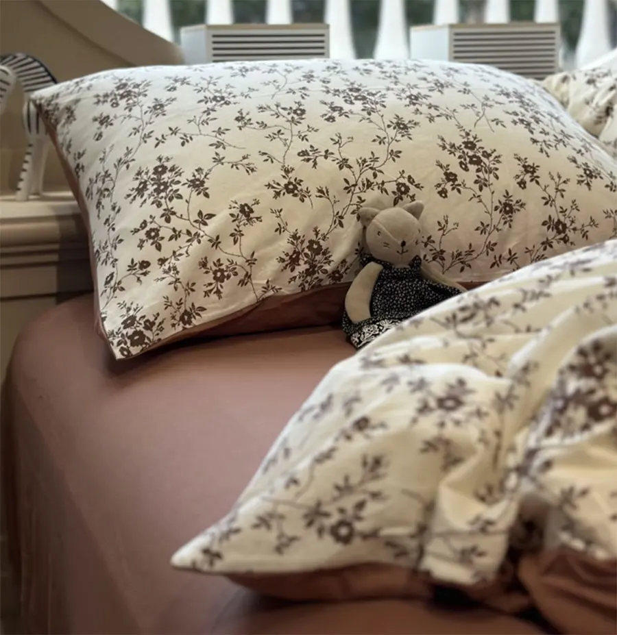 Fashion pastoral flower coffee bedding set ,twin full queen lovely brown cotton home textile bed sheet pillow case quilt cover
Fashion pastoral flower coffee bedding set ,twin full queen lovely brown cotton home textile bed sheet pillow case quilt cover