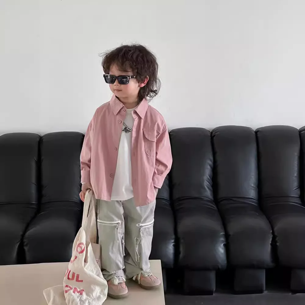 Childrens Shirt 2024 Spring Boys New Simple Top Korean Edition Trendy and Fashionable Childrens Shirt
Childrens Shirt 2024 Spring Boys New Simple Top Korean Edition Trendy and Fashionable Childrens Shirt
