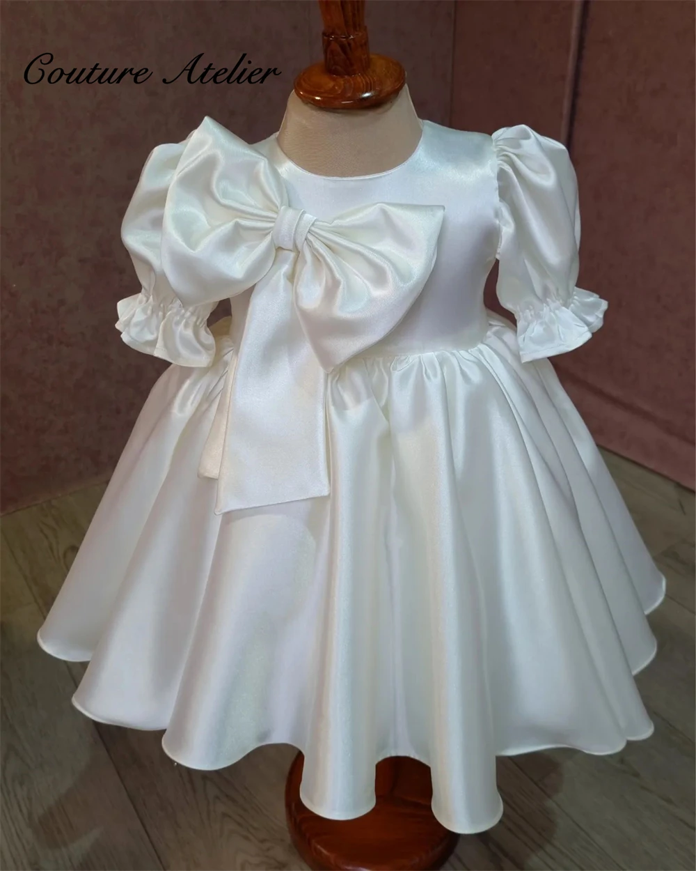 

Ivory Satin Bow Flower Girl Dress Short Sleeves A Line Princess First Communion Dresses Wedding Dance Party Dream Kids Gift