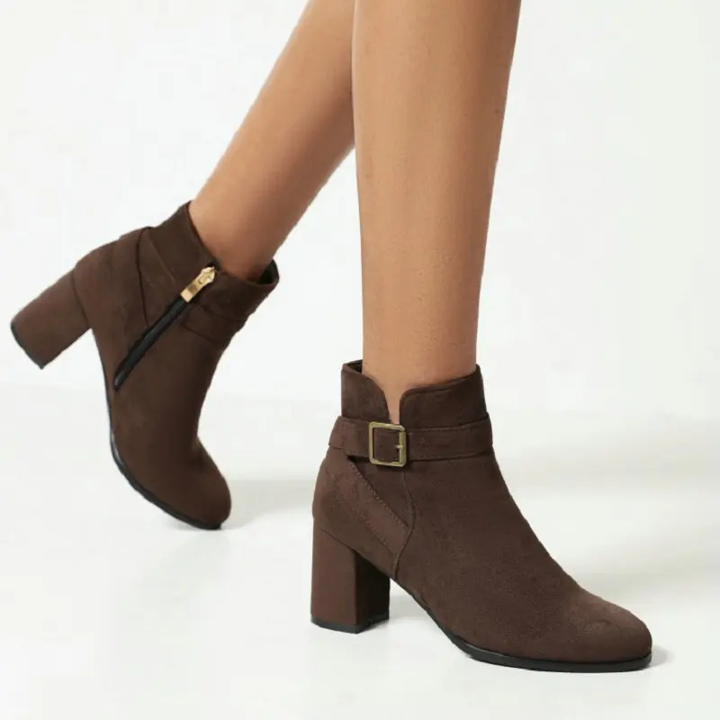 QPLYXCO Faux Suede Buckle Strap Sexy Mature Woman Heels Winter Shoes Block High Heels Small Size 33 Chic Ankle riding Boots
QPLYXCO Faux Suede Buckle Strap Sexy Mature Woman Heels Winter Shoes Block High Heels Small Size 33 Chic Ankle riding Boots