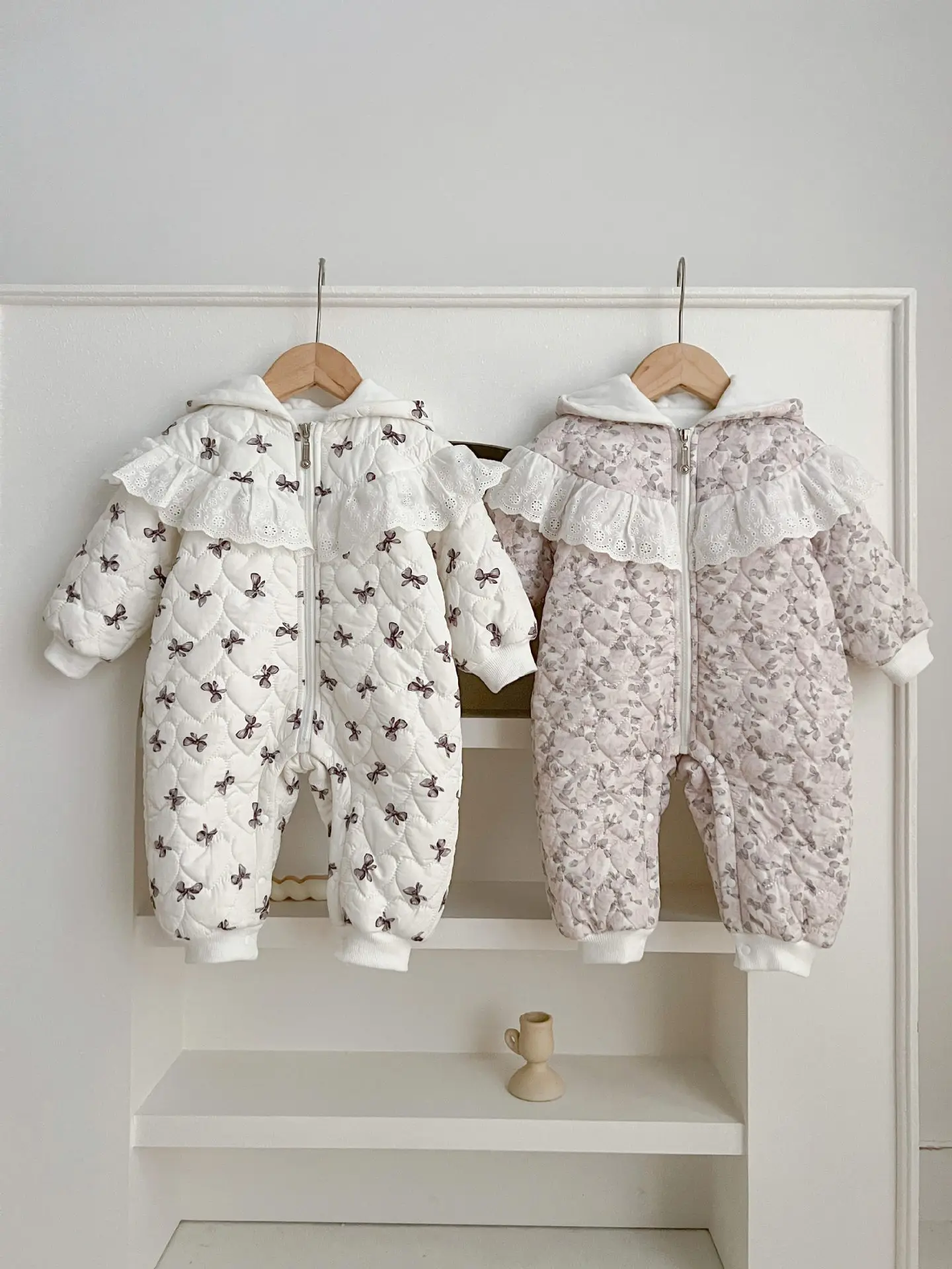 Baby Autumn Clothes 2023 Newborn Baby Romper For Girls Winter Floral Fleece Hooded Infant Girl Romper Jumpsuit Toddler Playsuit
Baby Autumn Clothes 2023 Newborn Baby Romper For Girls Winter Floral Fleece Hooded Infant Girl Romper Jumpsuit Toddler Playsuit