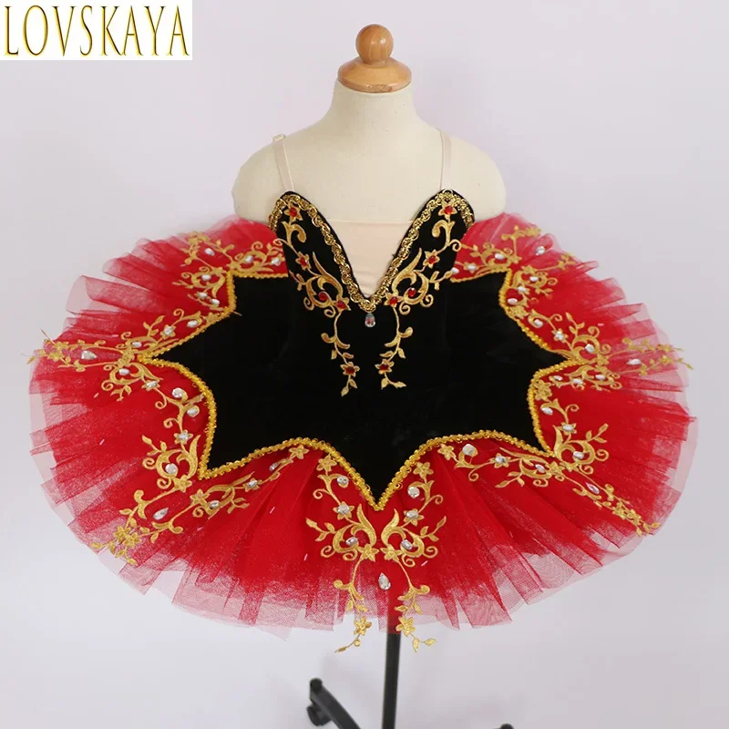 Ballet performers, adult professional ballet troupes, children's and girls' clothing, women's red and black ballet dance
Ballet performers, adult professional ballet troupes, children's and girls' clothing, women's red and black ballet dance
