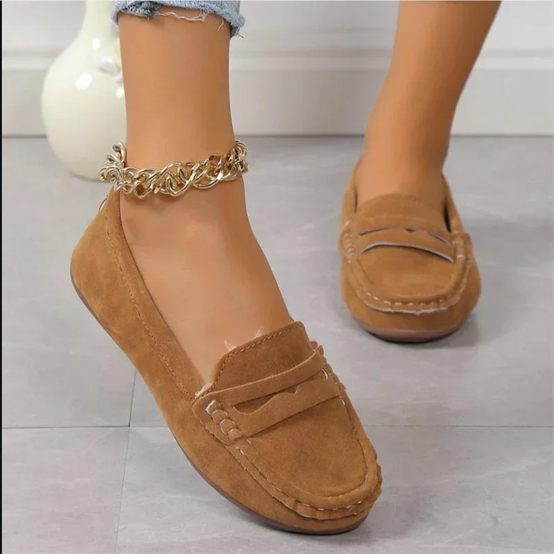 Large lightweight soft sole with plush insulation and bean shoes for women's casual wear, versatile women's cotton shoes
Large lightweight soft sole with plush insulation and bean shoes for women's casual wear, versatile women's cotton shoes