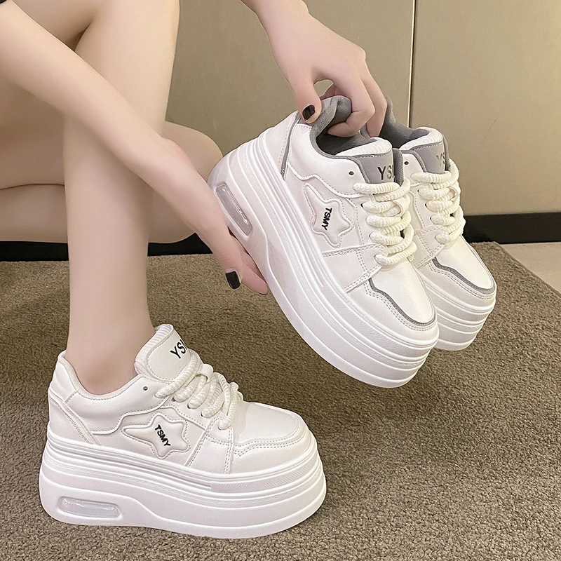 Top Quality Womens Sneakers Spring/Autumn 8.5CM Platform Lace Up Thick Bottom Casual Chic Breathable Height Increasing Shoe
Top Quality Womens Sneakers Spring/Autumn 8.5CM Platform Lace Up Thick Bottom Casual Chic Breathable Height Increasing Shoe