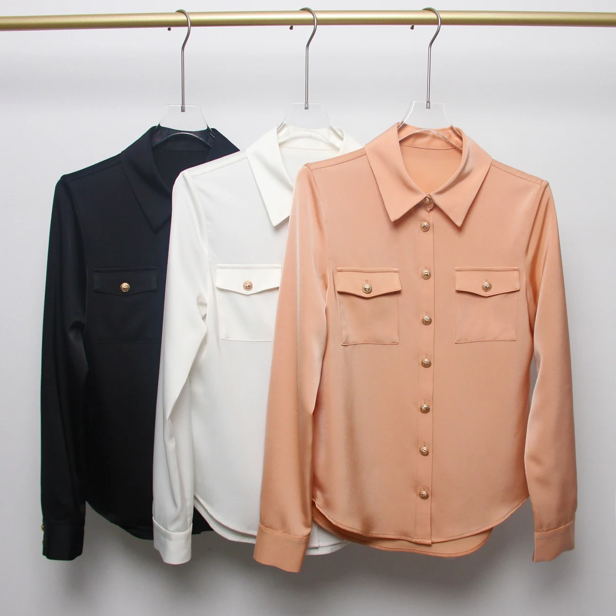 S-4XL High Quality Silk Fabric Solid Color Smooth Long Sleeve Single Breasted Temperament Casual Good Matching Women's Shirts
S-4XL High Quality Silk Fabric Solid Color Smooth Long Sleeve Single Breasted Temperament Casual Good Matching Women's Shirts