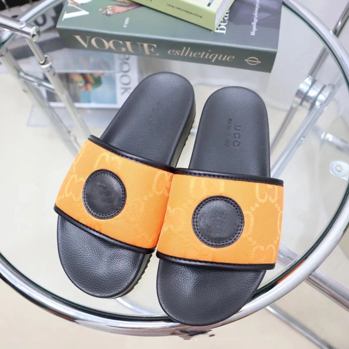 Luxury Brands Women Chunky Platform Slippers Thick Sole Beach Slippers Hollow Out Sandals Vacation Shoes Men Lightweight Slides
Luxury Brands Women Chunky Platform Slippers Thick Sole Beach Slippers Hollow Out Sandals Vacation Shoes Men Lightweight Slides