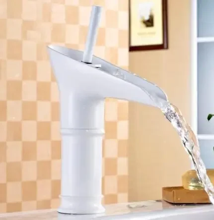 Белый смеситель для раковины из латуни, Бронзовый Смеситель водопад для ванной с масляным покрытием, черный, золотистый смеситель для ванной комнаты
Белый смеситель для раковины из латуни, Бронзовый Смеситель водопад для ванной с масляным покрытием, черный, золотистый смеситель для ванной комнаты