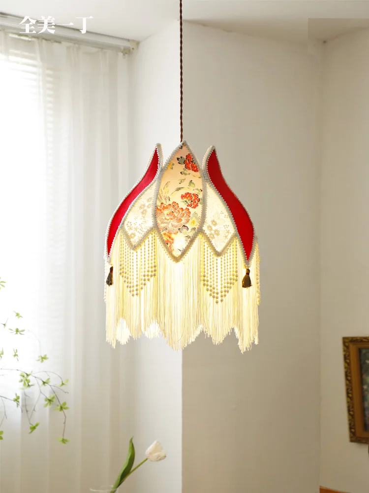 French Retro Peony Lampshade Bedroom Chandelier Handmade Pearl Tassel Mid-Ancient Fabric Dining-Room Lamp
French Retro Peony Lampshade Bedroom Chandelier Handmade Pearl Tassel Mid-Ancient Fabric Dining-Room Lamp