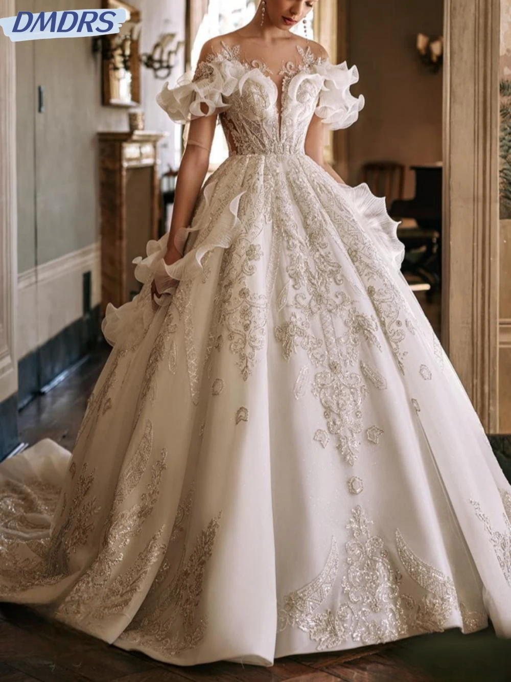 Simple O-neck Half Sleeve Bride Robe Sparkly Beads Sequins Bridal Gown Classic Ball Gown Long Wedding Dress Robe De Mariée
Simple O-neck Half Sleeve Bride Robe Sparkly Beads Sequins Bridal Gown Classic Ball Gown Long Wedding Dress Robe De Mariée