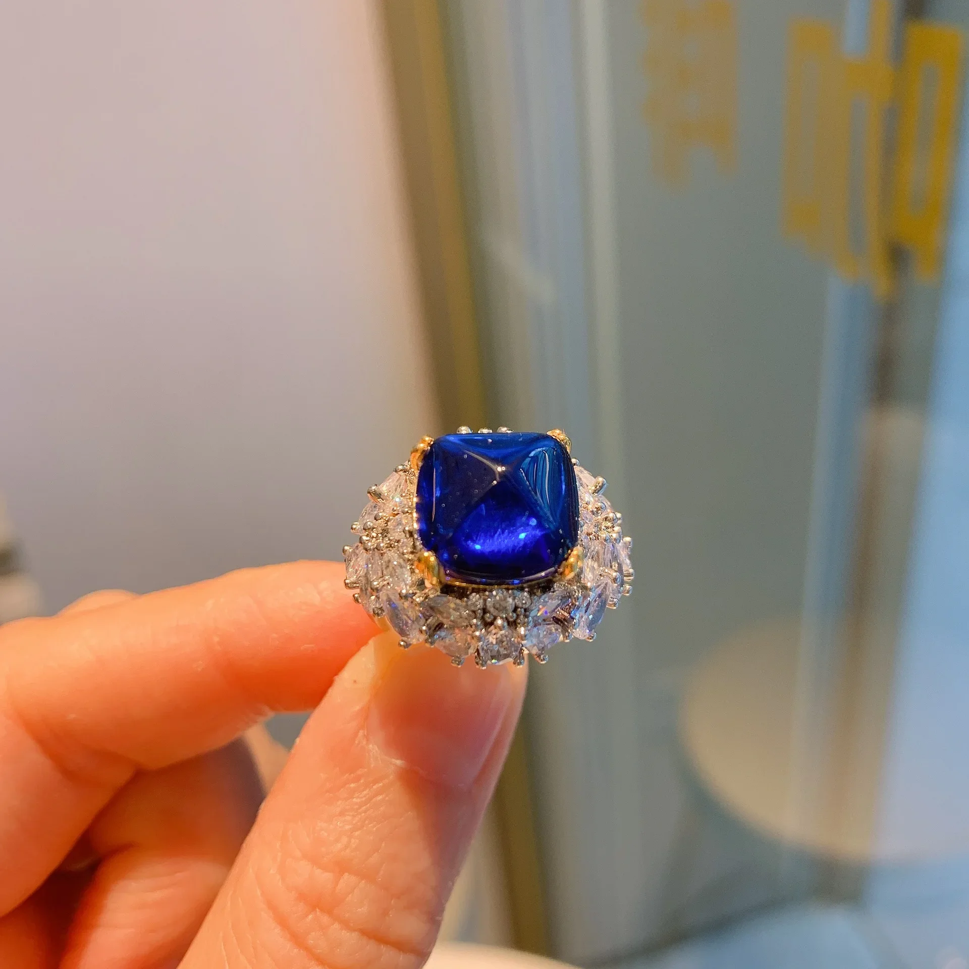

S925 Imitation Silver Colored Treasure Tansang Blue Treasure Sugar Tower Full Diamond Main Stone 12 * 12 Fashion Wedding Jewelry