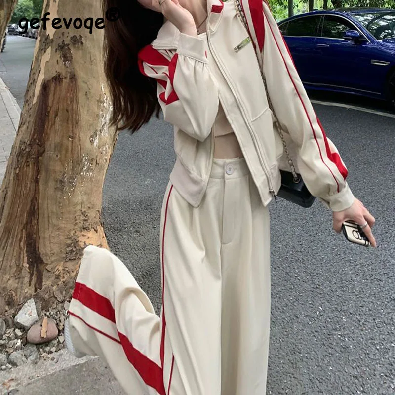 Sporty Sense of Design Red Color Contrast Bright Line Spliced Zipper Women Suit Metal Label Decorate Striped Wide Leg Pants 2XL
Sporty Sense of Design Red Color Contrast Bright Line Spliced Zipper Women Suit Metal Label Decorate Striped Wide Leg Pants 2XL