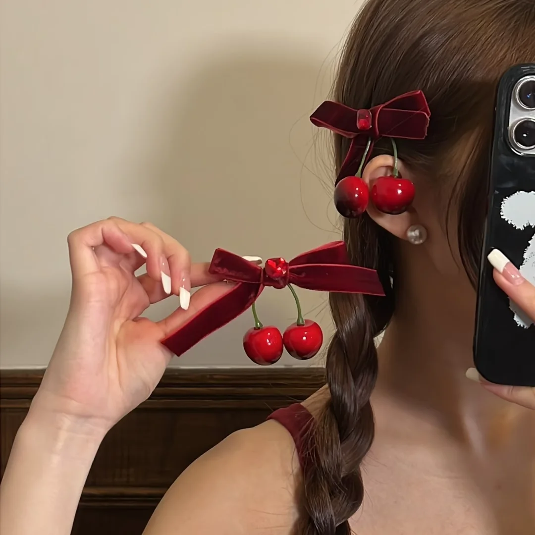 Red Velvet Cherry Hairpin Bowknot New Year Girls Hair Accessories Ins Vintage Headdress Korean Sweet BB Side Clip Birthday Gifts
Red Velvet Cherry Hairpin Bowknot New Year Girls Hair Accessories Ins Vintage Headdress Korean Sweet BB Side Clip Birthday Gifts