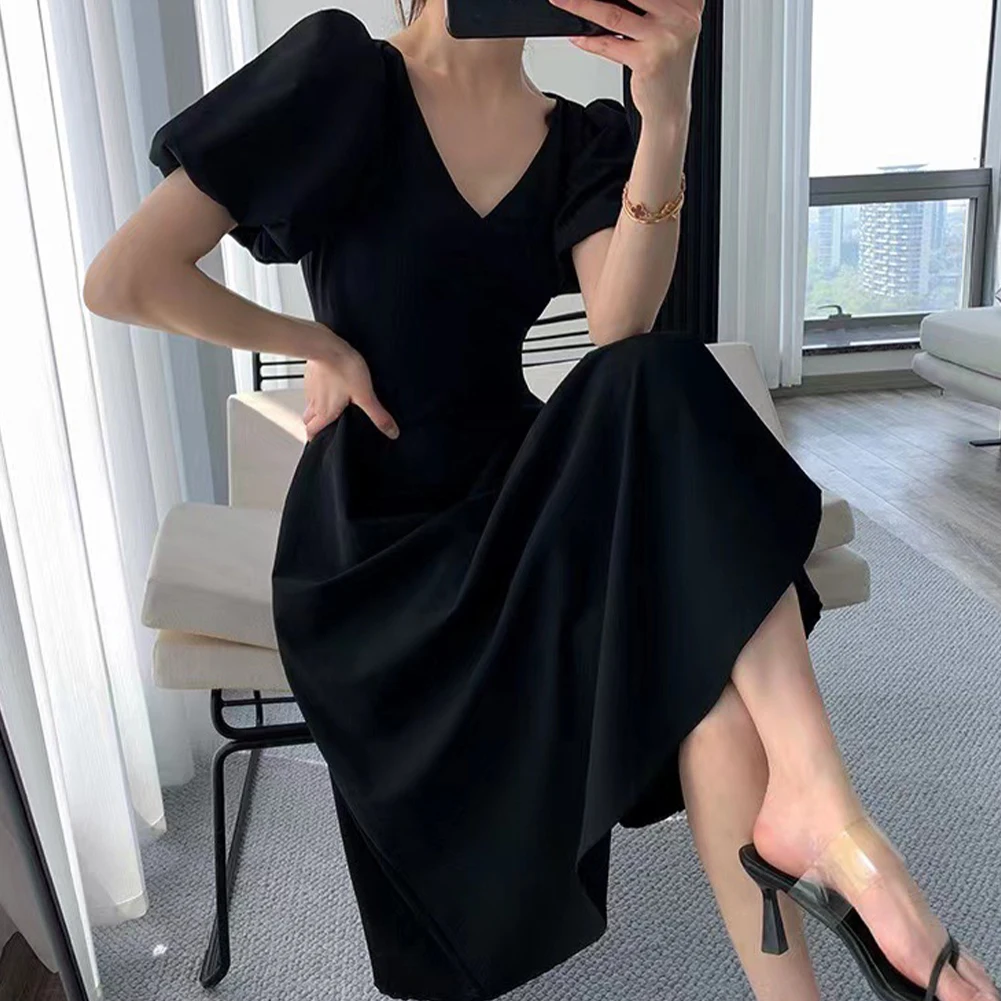 Dresses Summer V-neck Bubble Sleeve High Waist Solid Color Long Dresses For Women Fashion Elegance Black Dress Women Clothing
Dresses Summer V-neck Bubble Sleeve High Waist Solid Color Long Dresses For Women Fashion Elegance Black Dress Women Clothing