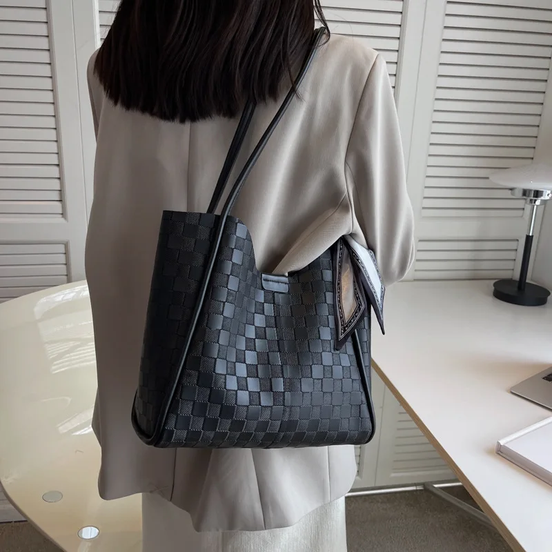 

Solid Leather Composite Bag 2022 New High-capacity Lattice Tote Bag Fashion Ribbon College Student Shoulder Bag Women's Handbag
