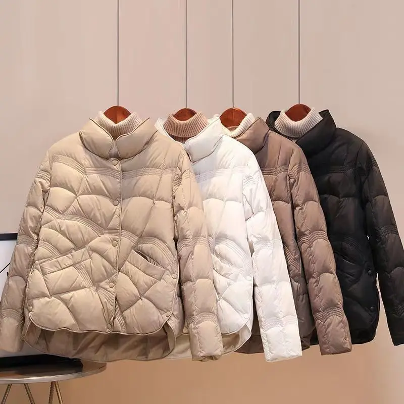 2023 New down Jacket Women's Short Stand Collar Light & Fashionable Western Style Niche Split White Duck down Coat
2023 New down Jacket Women's Short Stand Collar Light & Fashionable Western Style Niche Split White Duck down Coat