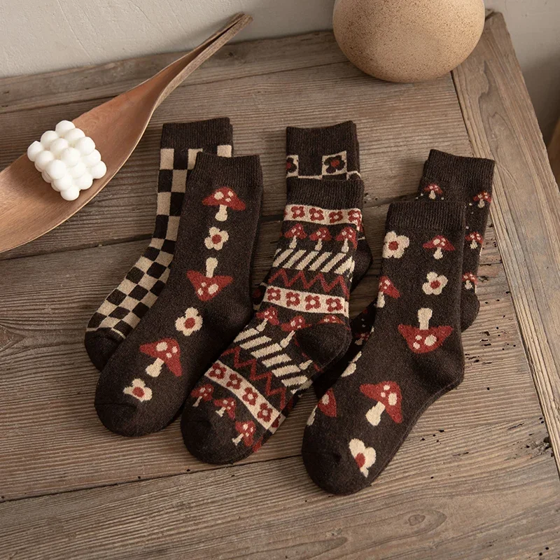 

Thickened Warm Wool Socks Tube Socks Casual Socks Autumn and Winter Warm Comfortable Cotton Checkerboard Mushroom Cute