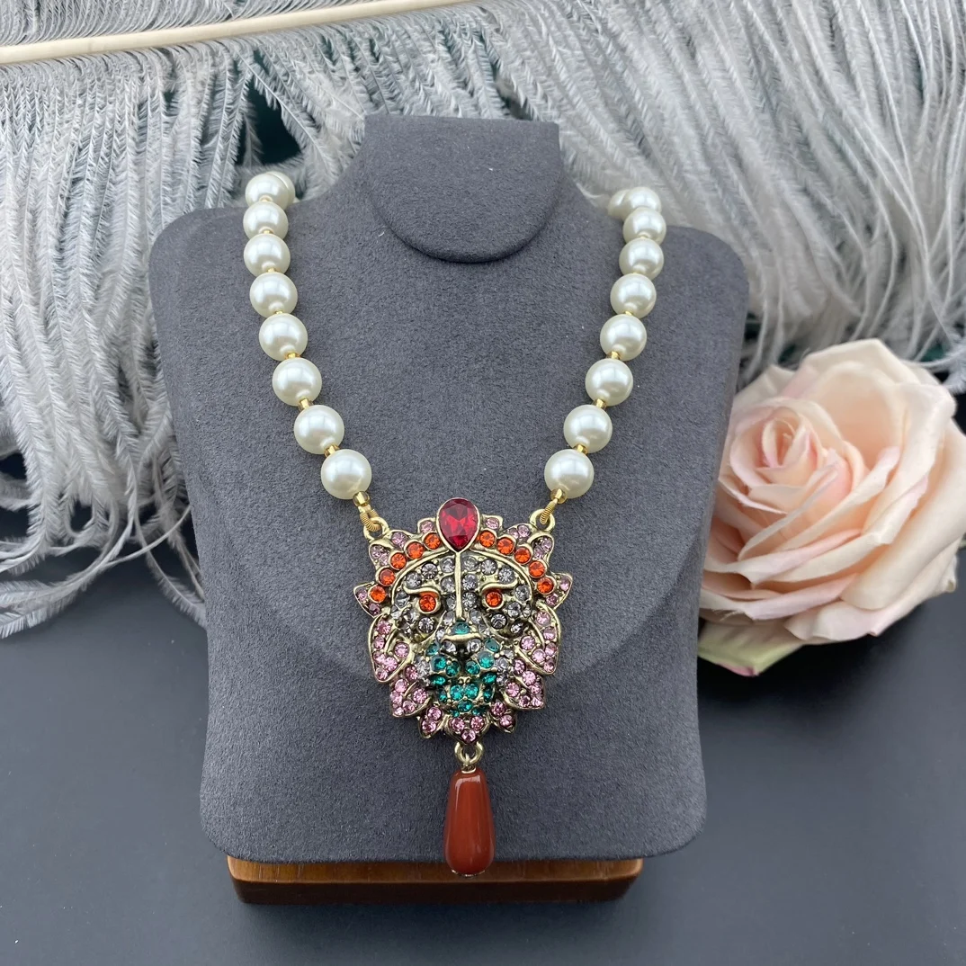 Vintage vintage full of zirconium fashion personality can be sweet or salty lion shaped glazed beads necklace
Vintage vintage full of zirconium fashion personality can be sweet or salty lion shaped glazed beads necklace