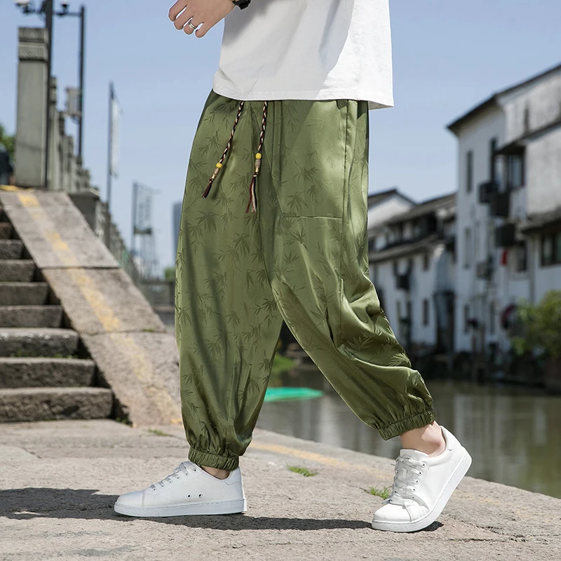Yourqipao Summer Ice Silk Harem Pants Chinese Style Vintage Jacquard Pants Loose Harem Leaf Print Hip Hop Streetwear for Men
Yourqipao Summer Ice Silk Harem Pants Chinese Style Vintage Jacquard Pants Loose Harem Leaf Print Hip Hop Streetwear for Men