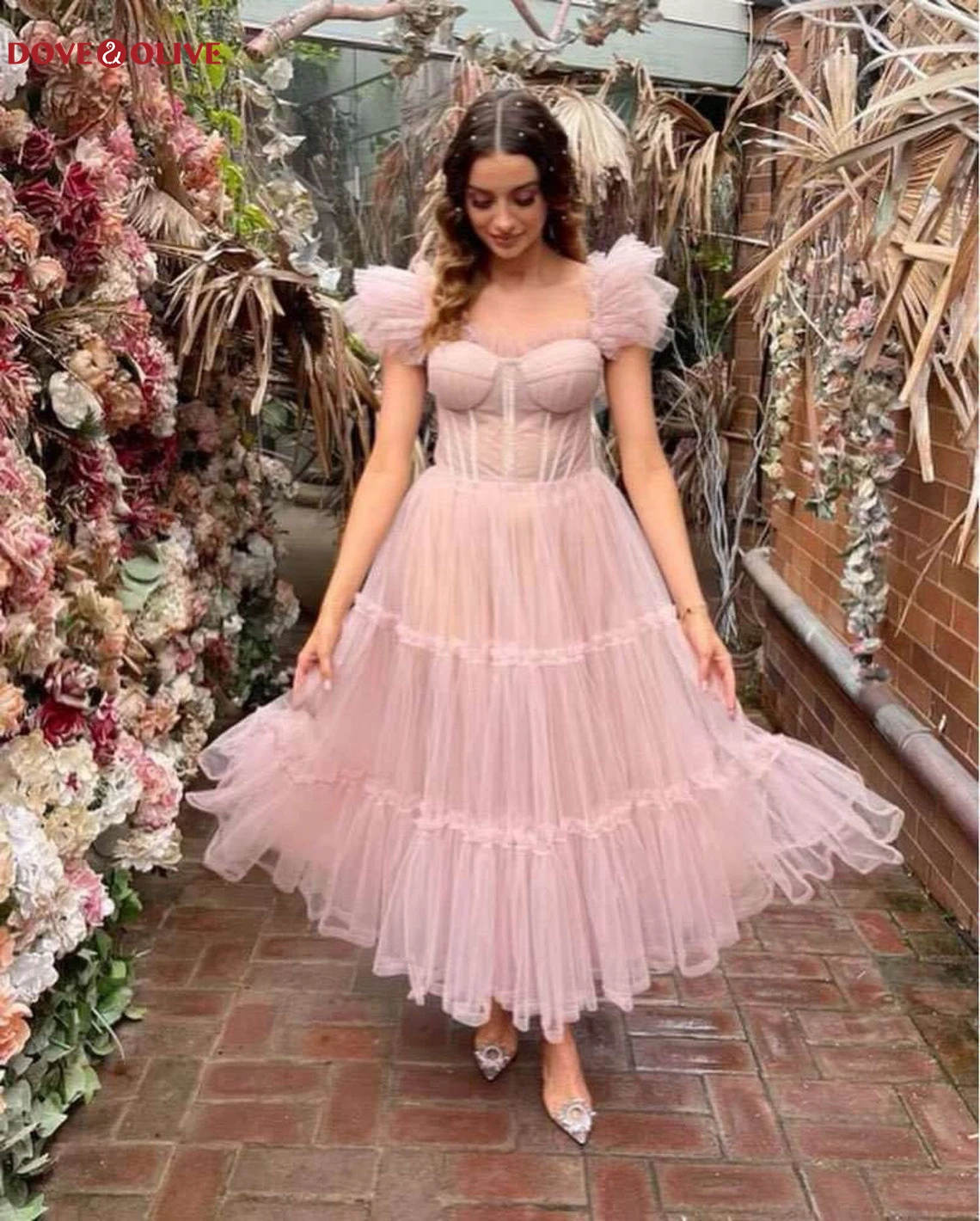 Pink Tea Length Prom Dresses Tulle Straps Sweetheart A Line Simple Boho Beach Birthday Party Evening Gowns Custom Made
Pink Tea Length Prom Dresses Tulle Straps Sweetheart A Line Simple Boho Beach Birthday Party Evening Gowns Custom Made