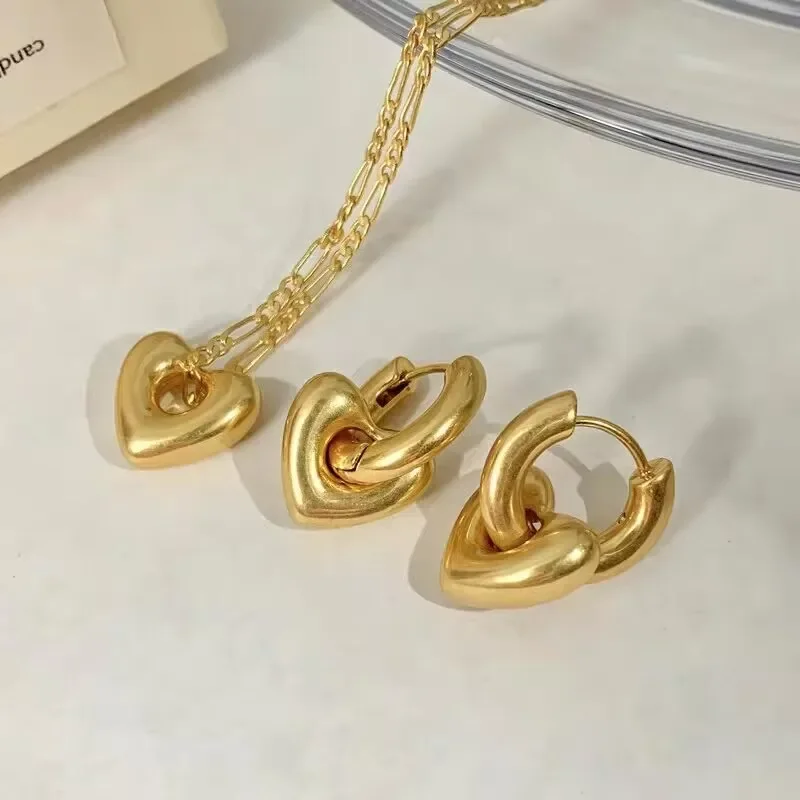 Brass Heart Pendant Necklace Women Jewelry Punk Designer Runway Rare Gown Boho Japan Korean
Brass Heart Pendant Necklace Women Jewelry Punk Designer Runway Rare Gown Boho Japan Korean