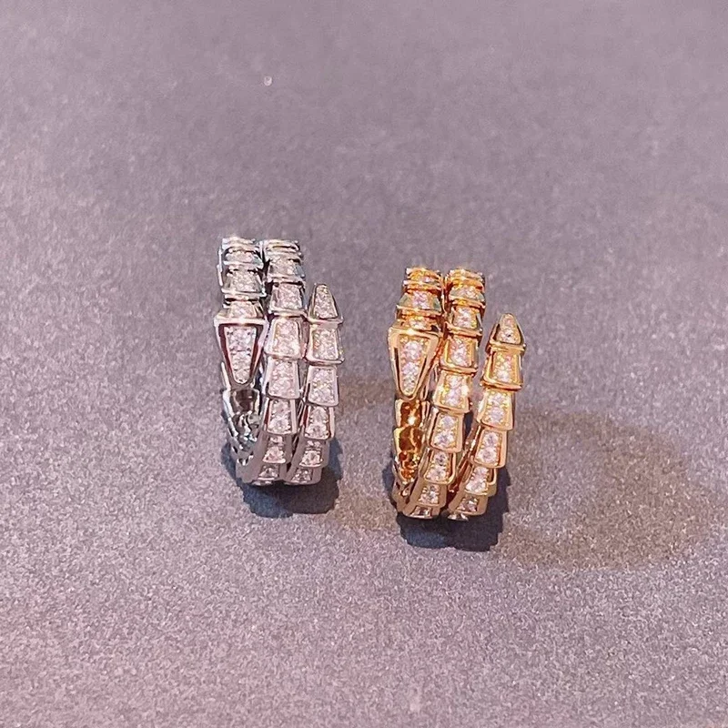 925 Sterling Silver Snake Bone Spring Ring with Snake Head, European Classic Fashion Brand Luxury Party Holiday Gift
925 Sterling Silver Snake Bone Spring Ring with Snake Head, European Classic Fashion Brand Luxury Party Holiday Gift