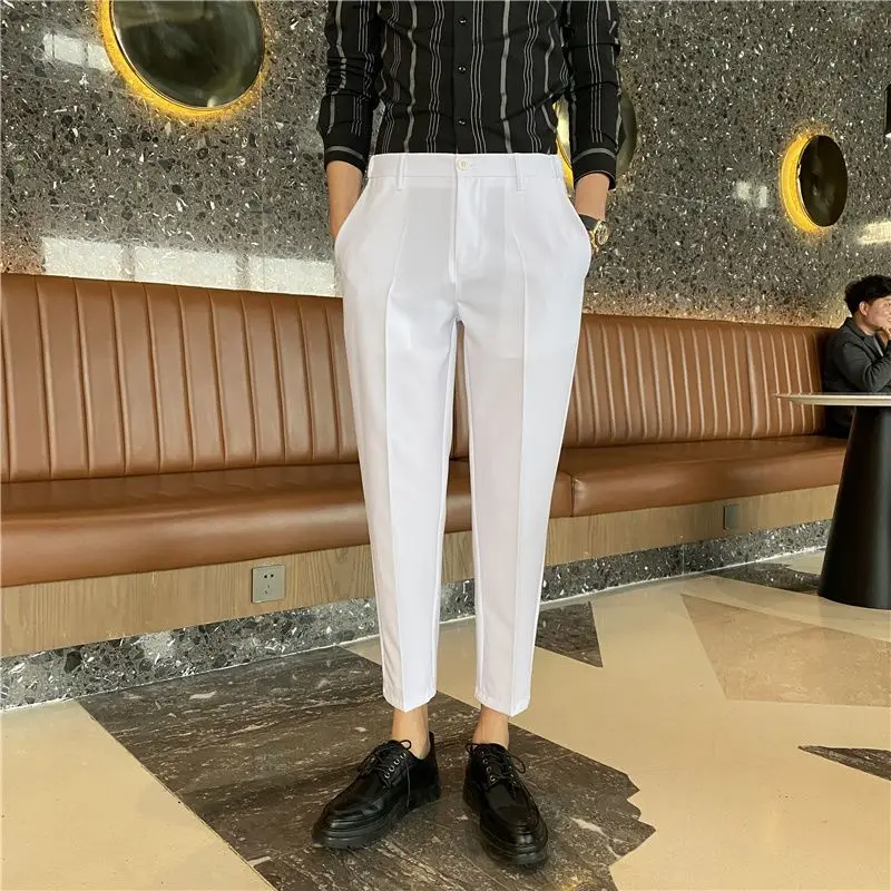 Однотонные мужские повседневные Костюмные брюки, плиссированная Мужская модная одежда, стильные Весенние Новые брюки свободного покроя W41
Однотонные мужские повседневные Костюмные брюки, плиссированная Мужская модная одежда, стильные Весенние Новые брюки свободного покроя W41
