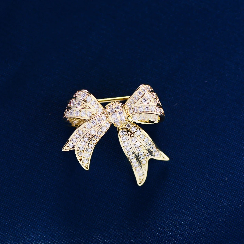 

New Cute Bow Brooch Luxury Crystal Metal Brooches for Women Anti-glare Lapel Pin Fixed Clothes Pins Coat Clothing Accessories