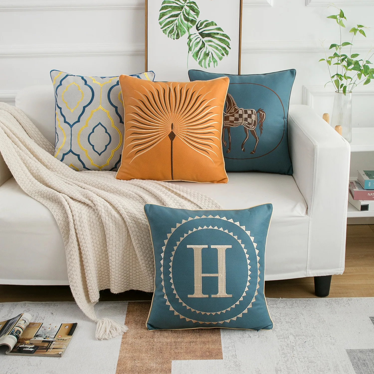 Light Luxury Blending Headrest Hotel Model Room Pillow Sofa Embroidery Cushion Fashion Home Decoration Accessories 45x45cm
Light Luxury Blending Headrest Hotel Model Room Pillow Sofa Embroidery Cushion Fashion Home Decoration Accessories 45x45cm