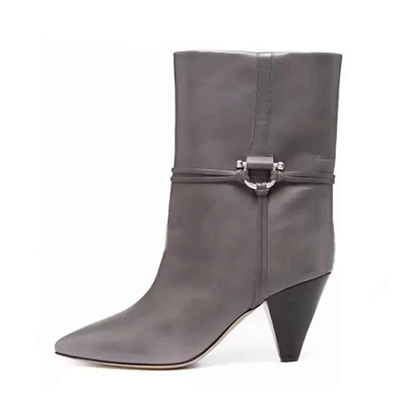 Arden Furtado 2023 Autumn Woman's Tapered heel Short boots Pointed toe Roman bandage Metal buckle Super high heel Modern boots
Arden Furtado 2023 Autumn Woman's Tapered heel Short boots Pointed toe Roman bandage Metal buckle Super high heel Modern boots