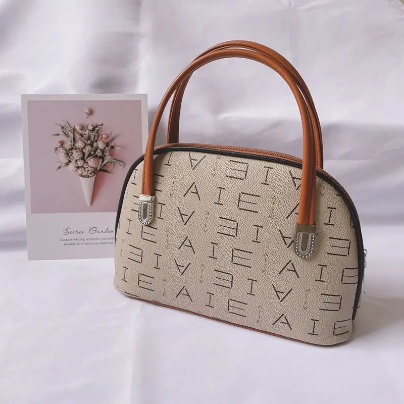 Роскошная маленькая сумка-мессенджер с кисточками для женщин, повседневная женская сумка с вышивкой, модная женская сумка через плечо, 2022
Роскошная маленькая сумка-мессенджер с кисточками для женщин, повседневная женская сумка с вышивкой, модная женская сумка через плечо, 2022