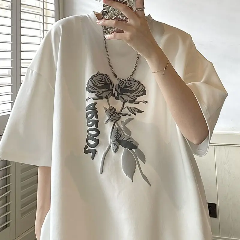 short-sleeved T-shirt for men in summer high street design niche tops trendy ins fashion brand loose and versatile clothes men
short-sleeved T-shirt for men in summer high street design niche tops trendy ins fashion brand loose and versatile clothes men