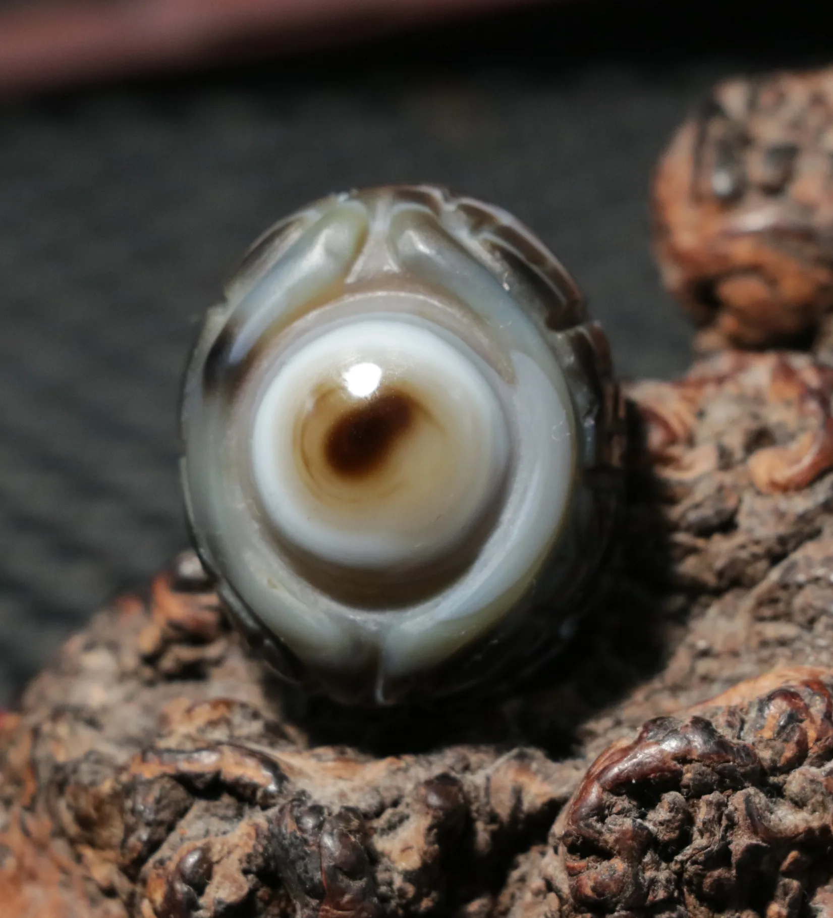 K10a Magic Power Tibetan Agate Colorful Scultural Buddha Hand Goat Eye Heaven Eye dZi Bead Pendant 3A Amulet Talisman Treasure
K10a Magic Power Tibetan Agate Colorful Scultural Buddha Hand Goat Eye Heaven Eye dZi Bead Pendant 3A Amulet Talisman Treasure