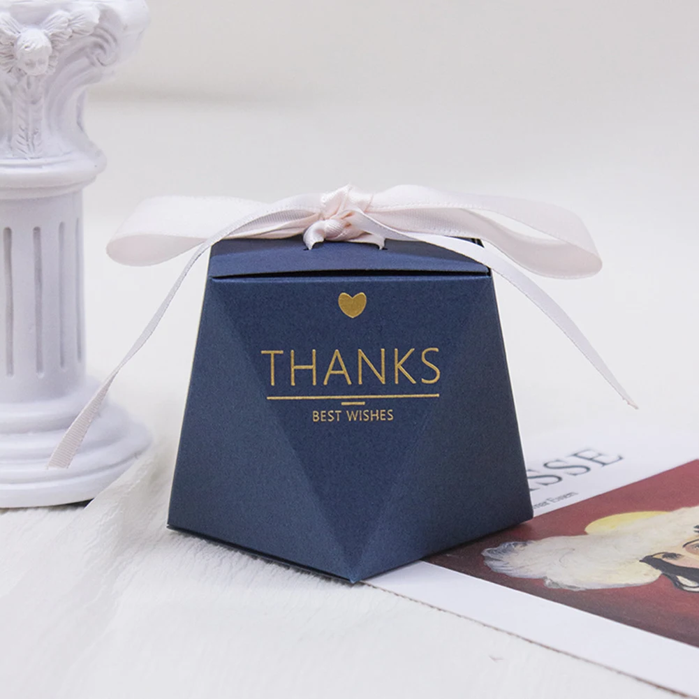 50pcs High Quality Diamond Pearl Wedding Favor Boxes Perfect For Your Special Day Candy Box Wedding Favors Box Wedding Supplies
50pcs High Quality Diamond Pearl Wedding Favor Boxes Perfect For Your Special Day Candy Box Wedding Favors Box Wedding Supplies