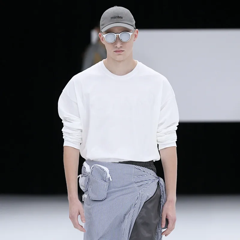 Men's Long Sleeve T-shirt 2023 Spring New Youth No Iron Fashion Round Neck Loose Casual Solid Color Top
Men's Long Sleeve T-shirt 2023 Spring New Youth No Iron Fashion Round Neck Loose Casual Solid Color Top